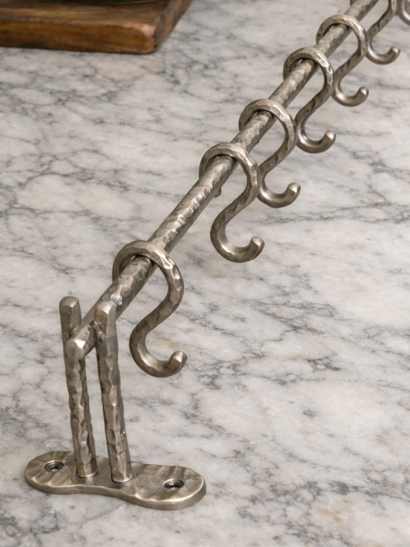 HEAVY DUTY LUXURY SOLID BRASS KITCHEN BAR (18"+5 HOOKS) F128