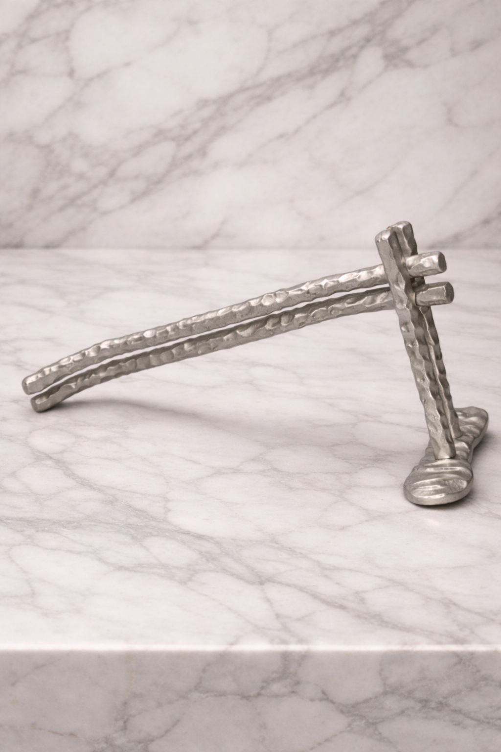 LUXURY SOLID BRASS TOILET PAPER HOLDER F109