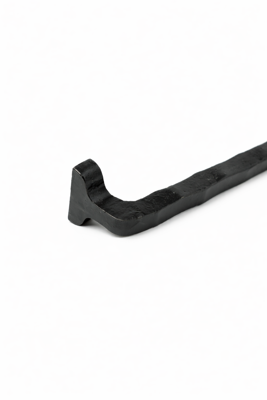 RECTILINEAR SOLID BRASS DOOR PULL F06-F09