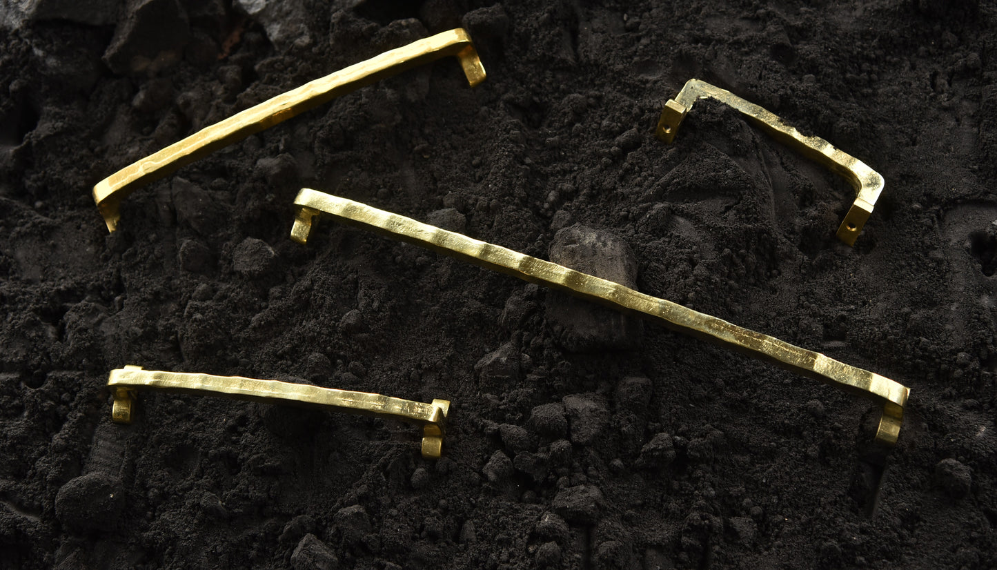 RECTILINEAR SOLID BRASS DOOR PULL